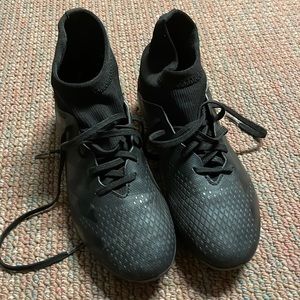 Adidas soccer cleats Youth size 4.5